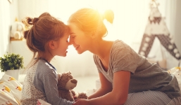 Top 3 con giáp nữ nuôi con khỏe, dạy con ngoan, mang hồng phúc tề thiên về cho gia đình