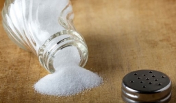 6 dấu hiệu báo động với người ăn mặn, đừng chủ quan 'nêm muối' cho sức khỏe