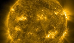 Bão mặt trời 'đánh trực diện' Trái đất, nguy cơ thiệt hại hàng nghìn tỷ 'đổ bộ'