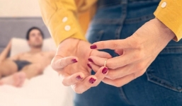 Xôn xao: Chính thất đòi lại được hơn 13 tỷ đồng chồng mang đi bao nuôi bồ nhí