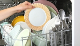 8 sai lầm khi rửa bát mà bà nội trợ nào cũng mắc phải ít nhất một lỗi
