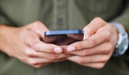 Bắt giữ người phụ nữ gọi 12.000 cuộc điện thoại quấy rối cảnh sát trong một năm