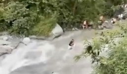 'Du lịch hoang dã' theo lời quảng bá của tiktoker, 7 người bị lũ quét đoạt mạng