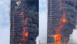 Cháy lớn tại tòa nhà viễn thông Trung Quốc, hàng chục tầng lầu hóa ngọn đuốc khổng lồ
