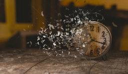 3 đồ vật đại kỵ không đặt trong phòng khách kẻo gia đình xui xẻo, suốt ngày lục đục