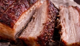 Ăn thịt lợn nhiều nhưng bạn đã biết 2 nguy cơ luôn rình rập của loại thực phẩm này?