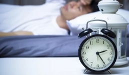 5 thói quen hủy hoại nhan sắc, khiến bạn già nhanh như thổi, dùng mỹ phẩm đắt tiền cũng không thể cứu vãn