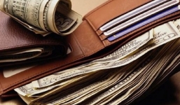 3 sai lầm khi dùng ví tiền khiến tài vận lẹt đẹt, thậm chí hao tiền tốn của