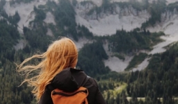 Dám xa quê lập nghiệp, đây là 4 con giáp nhất định thành danh nơi xứ người