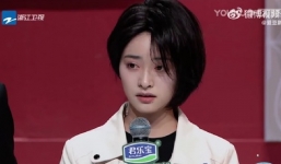 Nữ chính 'Gửi thời thanh xuân ngây thơ tươi đẹp' bị chỉ trích vì đã diễn đơ còn 'mít ướt'