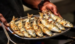 Cảnh báo ăn quá nhiều cá nước ngọt khiến nhiều người giật mình