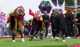 Ngày Tết, lên xứ Lạng xem múa sư tử mèo Tày, Nùng