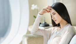 Hồng nhan bạc phận: Phụ nữ có 3 nét tướng này thì trung niên dễ góa bụa, sống cô độc hết đời