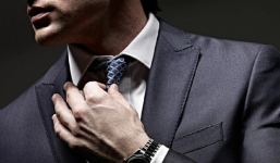 Xem mặt bắt hình dong: Đàn ông hội tụ 7 nét quý tướng này thì sự nghiệp hiển hách, thậm chí có số thành tỷ phú