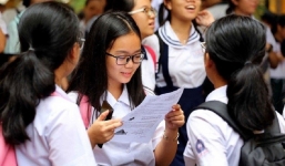 Học sinh lớp 10 dự thi xét tuyển vào đại học: Chuyên gia nói gì?