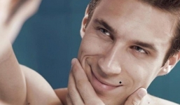 Cổ nhân đúc kết 4 tướng đàn ông lăng nhăng, phụ nữ không muốn khổ chớ vấn vương