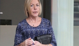 Người phụ nữ trúng độc đắc khi đang thất nghiệp, rải tiền giúp người nhưng nhận kết cục bi thảm