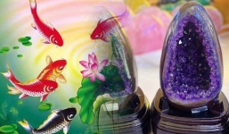 Treo 3 thứ này ở đầu giường vợ chồng thì tình cảm thắm thiết, vượng khí dồi dào, cả nhà đón quý nhân, tránh xui xẻo