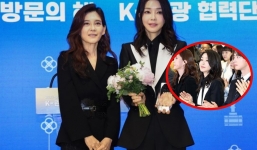 Cha Eun Woo nổi bật giữa màn so kè nhan sắc của 2 người phụ nữ quyền lực nhất Hàn Quốc