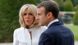 Tại sao đàn ông trẻ thích 'lái máy bay'? Điều đặc biệt khiến phụ nữ lớn tuổi 'ăn đứt' gái trẻ