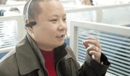 Chàng trai thất học mất 5 năm trở thành tỷ phú tự thân nhờ rửa chân cho người