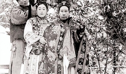 Vô tình thấy Từ Hi Thái hậu đang tắm, nữ quan thở dài biết nhà Thanh đã ‘hết thuốc chữa’