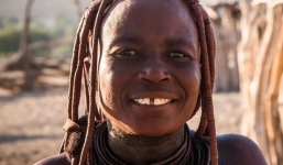 Bộ lạc có truyền thống 'dâng vợ đãi khách' khiến 70% đàn ông 'nuôi con tu hú'