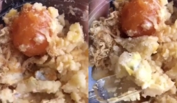 Bị cửa hàng đồ ăn giao bánh mốc, cô gái đăng đàn bức xúc