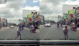 Được tài xế ô tô nhường đường, cậu bé gập người cảm ơn khiến dân tình khen ngợi hết lời