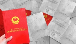 Sổ đỏ có thể đứng tên tối đa bao nhiêu người và thủ tục để vợ chồng cùng đứng tên?