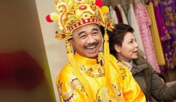 'Ngọc Hoàng' Quốc Khánh bất ngờ giới thiệu bạn gái sau 60 năm độc thân, sự thật mới bật ngửa