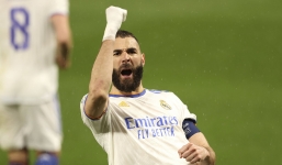 Tinh tế như Benzema, tặng hoa cho ba phụ nữ ngày lễ Tình nhân