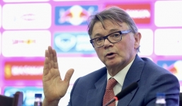 Báo Pháp phản ứng thế nào trước thông tin HLV Troussier dẫn dắt tuyển Việt Nam?