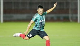 Cựu tuyển thủ Việt Nam gia nhập Becamex Bình Dương sau khi được VFF xóa án treo giò vĩnh viễn