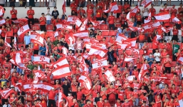 Chủ tịch gửi công văn 'xin vé', cổ động viên Hải Phòng phản ứng gay gắt