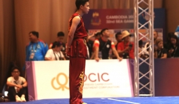 SEA Games 32: VĐV wushu Campuchia đứng chờ 20 phút mà vẫn không biết kết quả