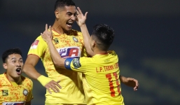 CLB Thanh Hóa thâu tóm danh hiệu tháng 4 V.League 2023