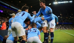 Nhọc nhằn vượt ải Leicester, Man City chạm một tay vào chức vô địch Ngoại hạng Anh