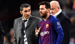 2 năm liên tiếp thất bại tại cúp C1, chủ tịch Barca vẫn giữ HLV Valverde ở lại CLB