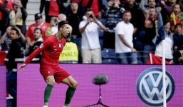 'Siêu nhân' Ronaldo lập hat-trick, Bồ Đào Nha lọt vào chung kết UEFA Nations League