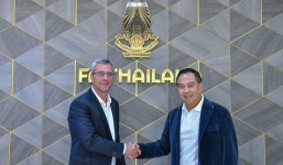 Sa sút nghiêm trọng, LĐBĐ Thái Lan mời cựu HLV Barca về 'cứu giá'