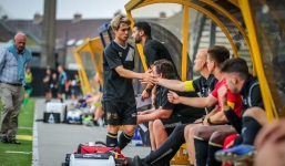 Sint-Truidense thảm bại trong ngày Công Phượng ngồi dự bị