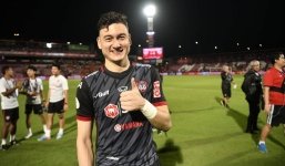 Đặng Văn Lâm nhận danh hiệu đầu tiên tại Thai League sau màn trình diễn xuất thần