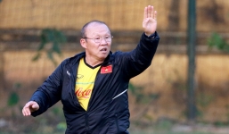 Bị nghi đối phương cử 'gián điệp' theo dõi, U22 Việt Nam lập tức dừng ngay buổi tập