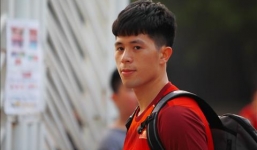 Đình Trọng âm thầm sang Singapore khám lại, vỡ tan giấc mộng bình phục dự SEA Games 