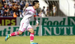 Tuyển thủ V.League cho con dừng học trường Gateway sau sự cố thương tâm 