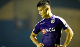 Ông nội mới qua đời, Quang Hải nén đau vào sân để lập hat-trick kiến tạo 