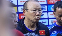 HLV Park Hang Seo có lời phản pháo quá chất khi phóng viên Việt Nam bị gọi là 'gián điệp' 