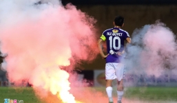 CLB Hà Nội đối diện án phạt rất nặng sau vụ pháo sáng trúng CĐV nữ