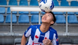 Đoàn Văn Hậu chưa đá trận nào, HLV SC Heerenveen đã không tiếc lời khen ngợi